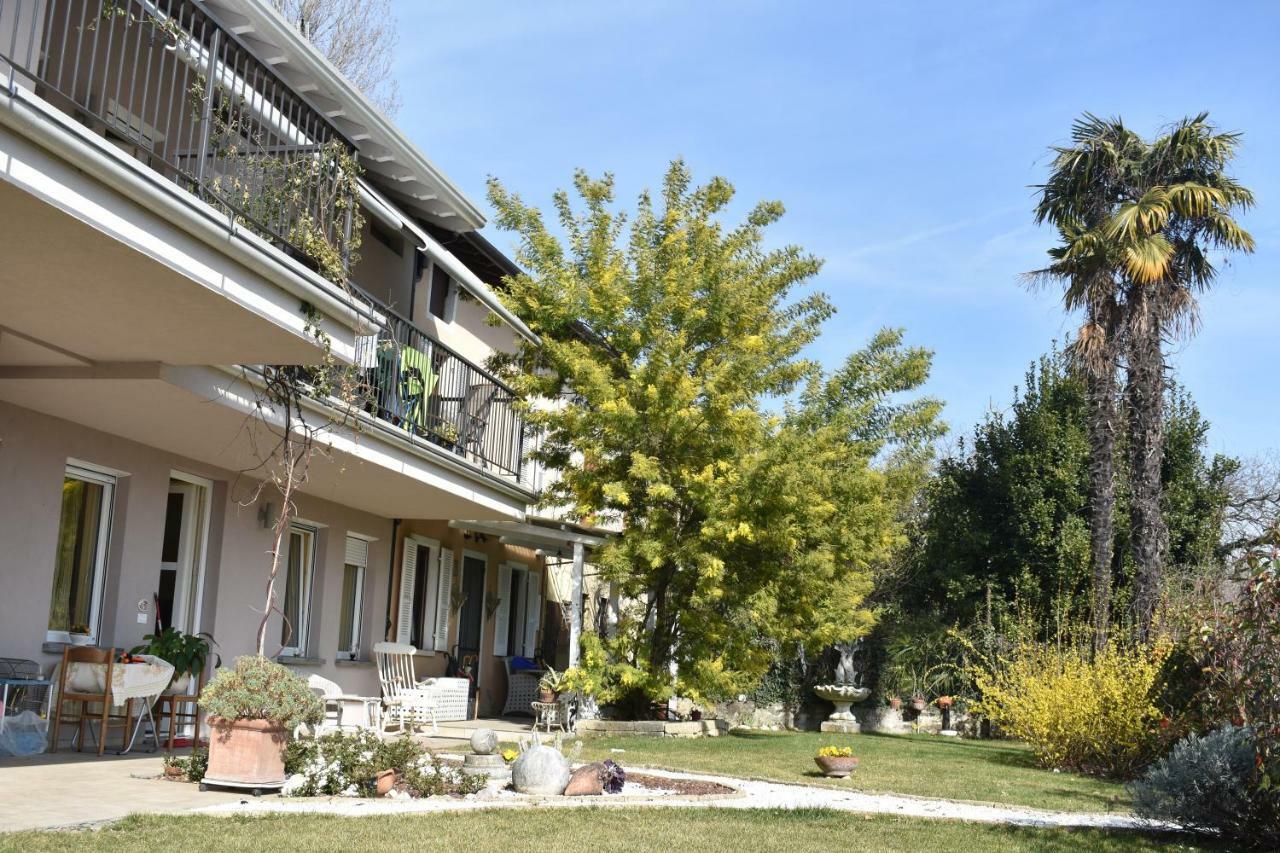 Mimosa Apartments Soiano Del Lago Exterior foto